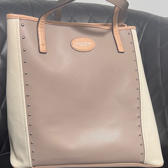 Coach Tote - Picture 1 of 4